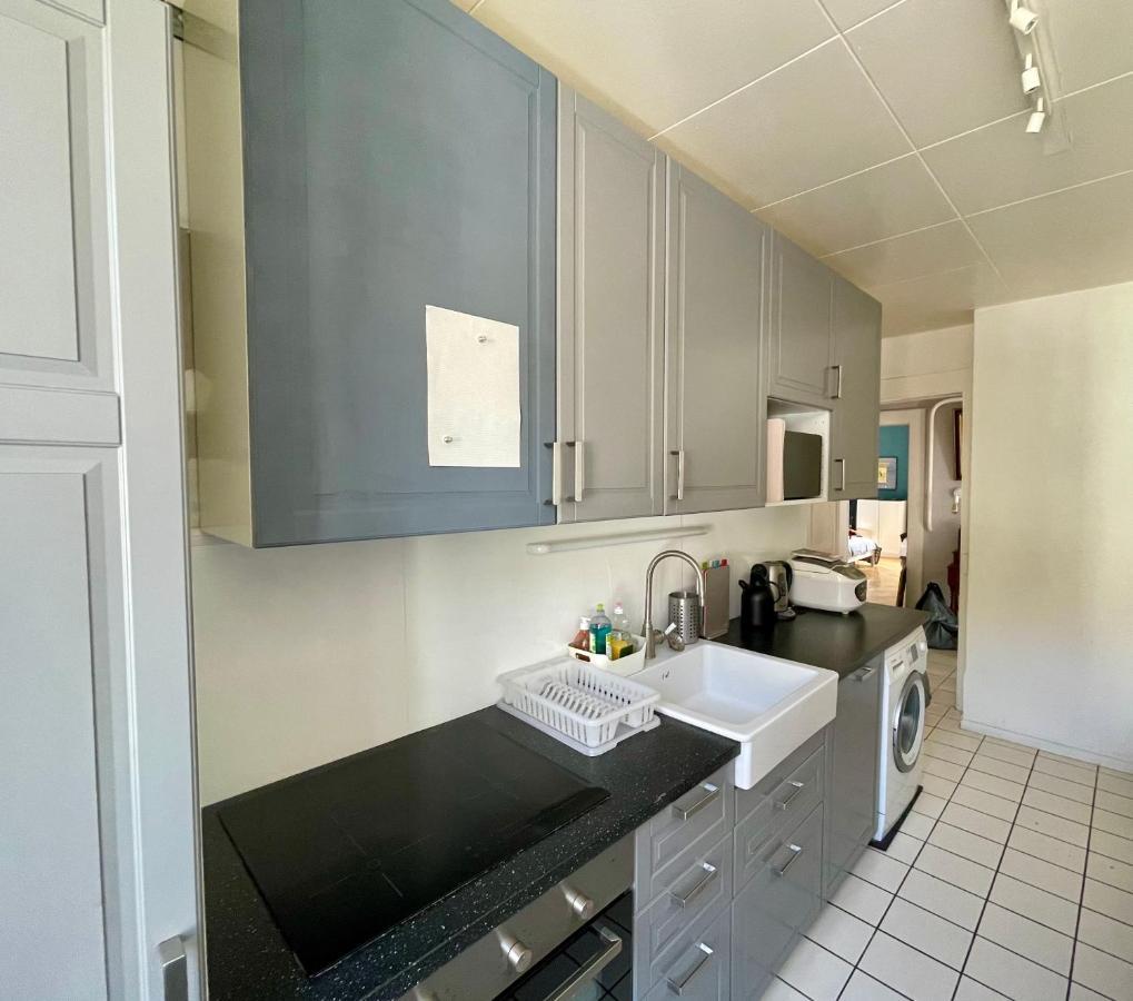 Le Locle : Bel Appartement Chaleureux Экстерьер фото