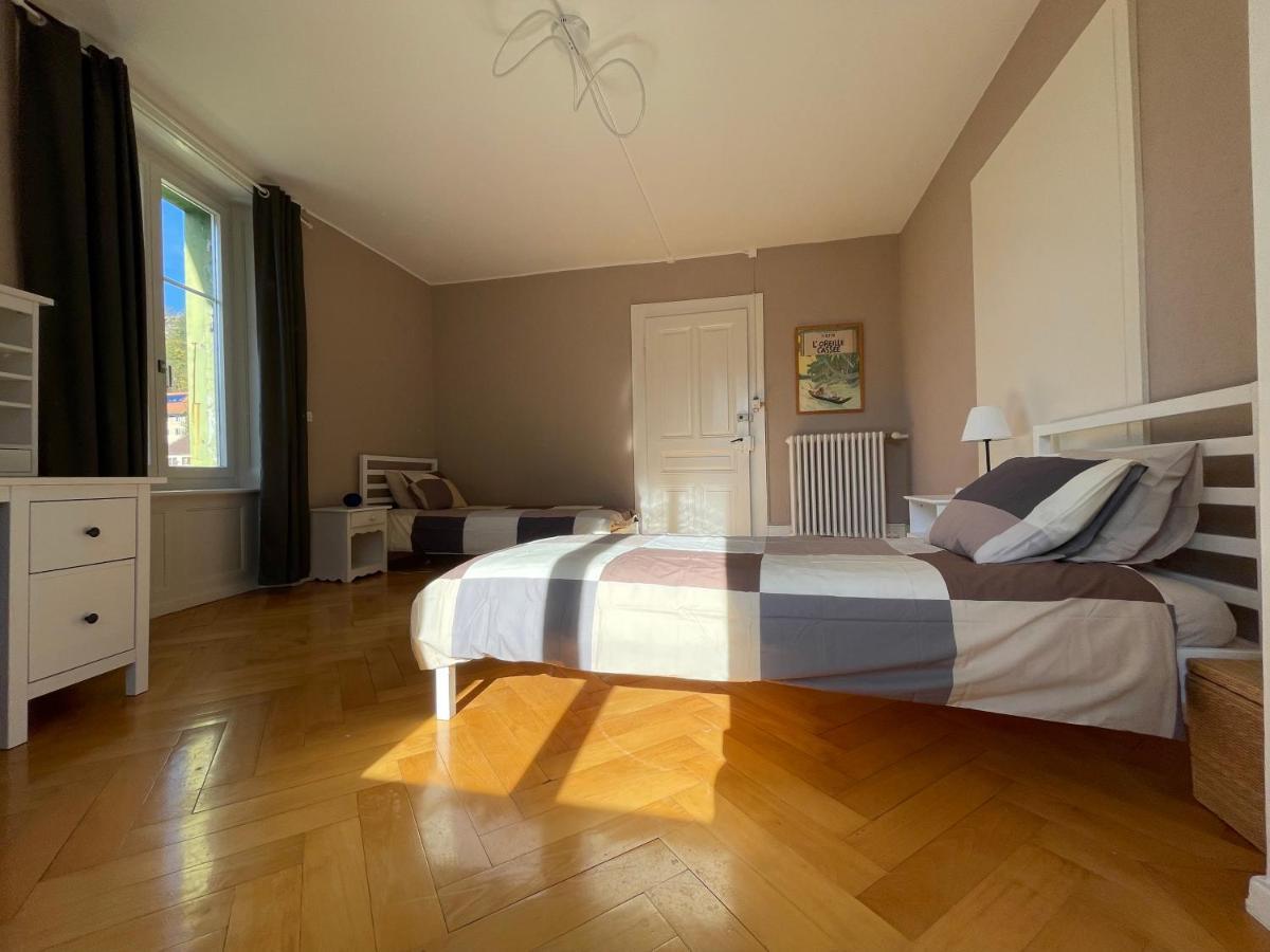 Le Locle : Bel Appartement Chaleureux Экстерьер фото